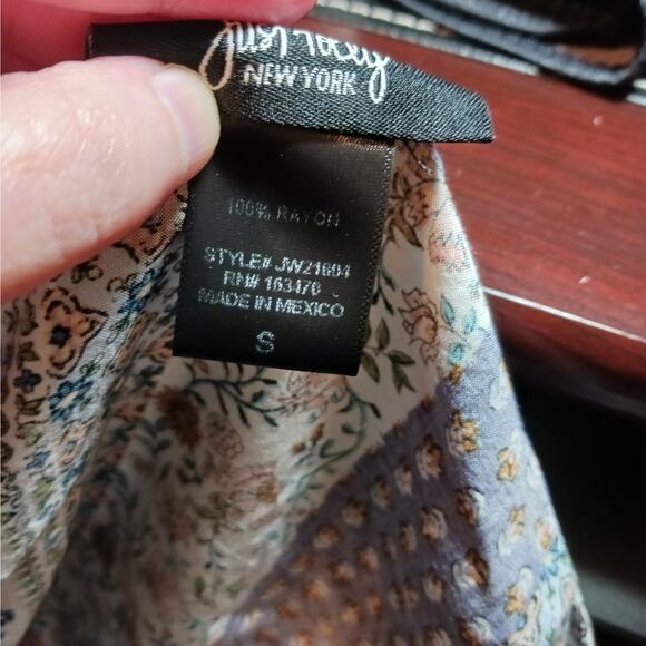 Just Polly Floral Boho Tie Top Sz Small NWOT - Picture 9 of 9